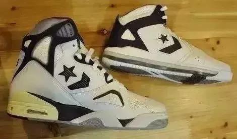 灌篮高手中明星们都穿过哪些球鞋,灌篮高手最帅球鞋