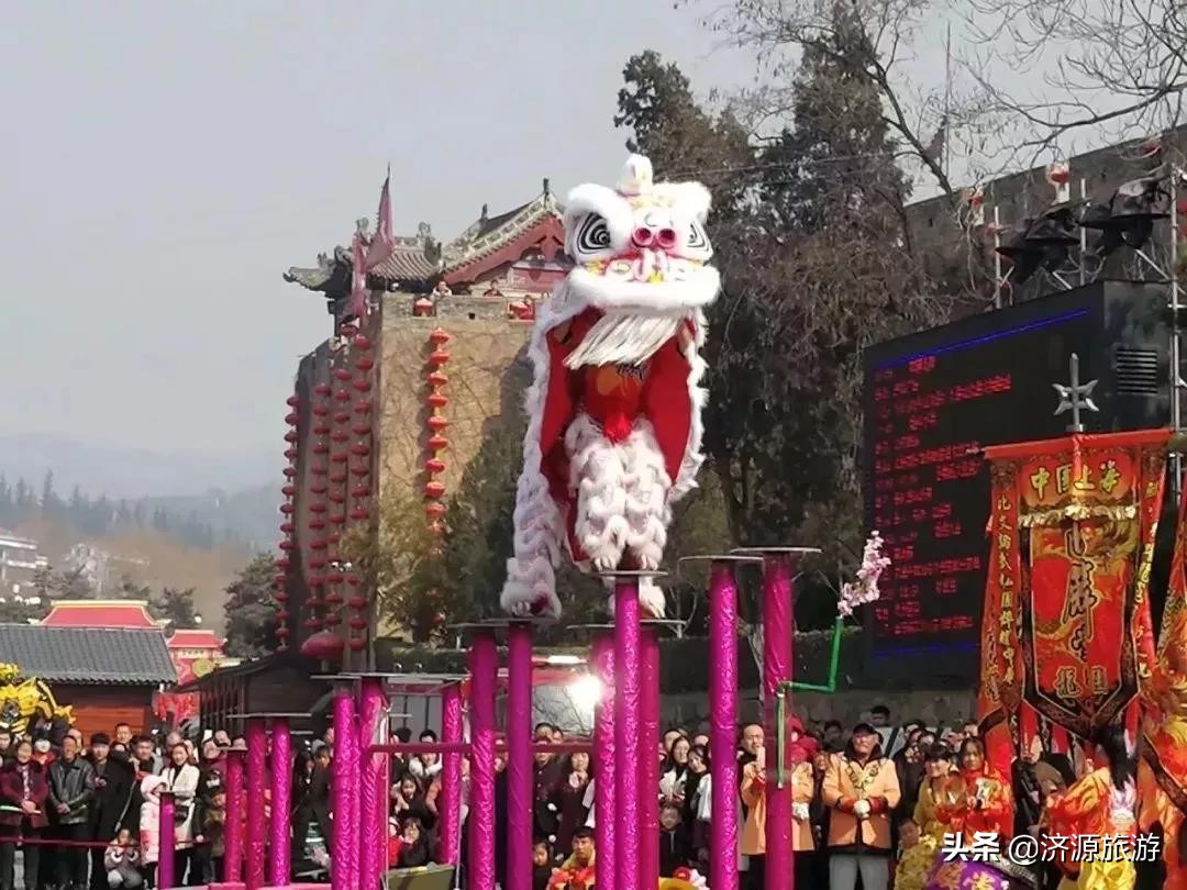 山西晋城司徒小镇打铁花攻略,晋城司徒小镇打铁花时间表