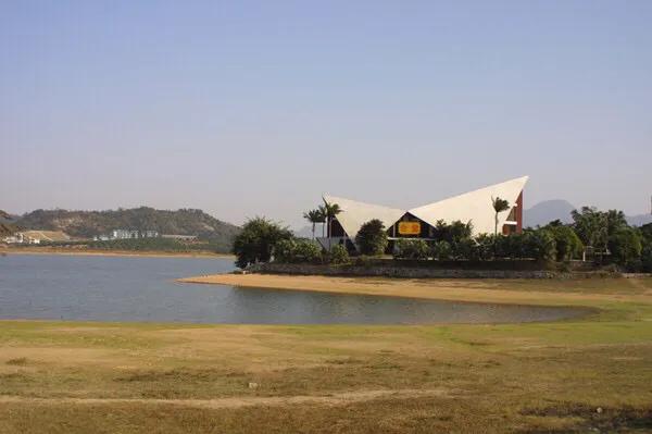 湖泊风景区推荐,深圳十大免费主题公园