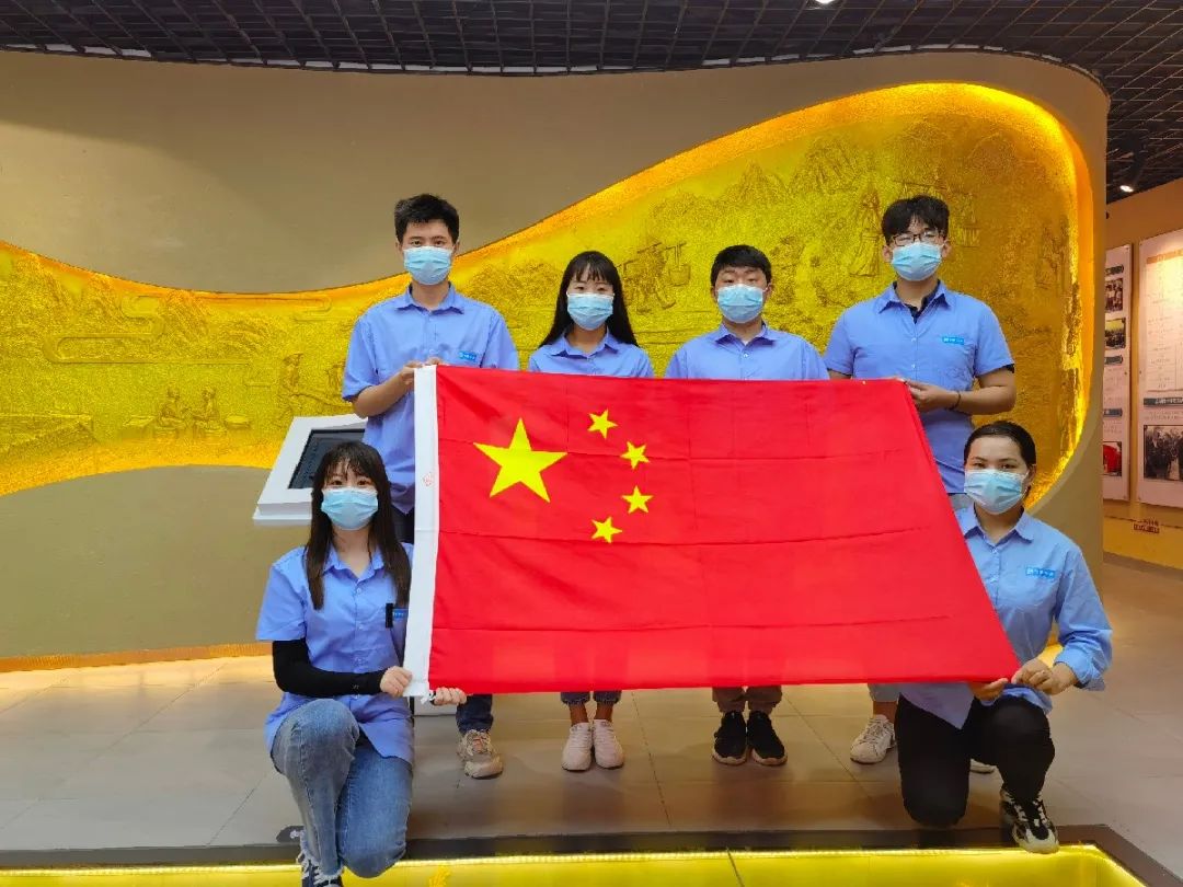 传承五四薪火展现青春风采高清,传承五四精神激扬青春风采图片