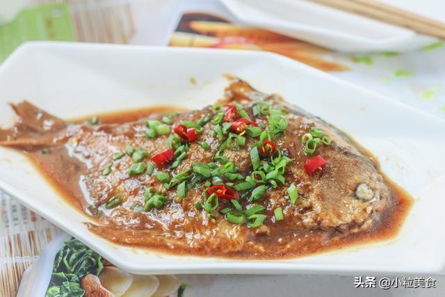 鲳鱼这样做非常好吃你学会了吗,鲳鱼这样做肉质紧实鲜嫩好吃