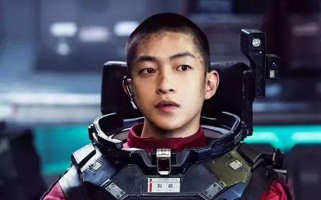 等等，到底什么是饭圈？坤伦之战中一个再度浮出水面的神秘群体