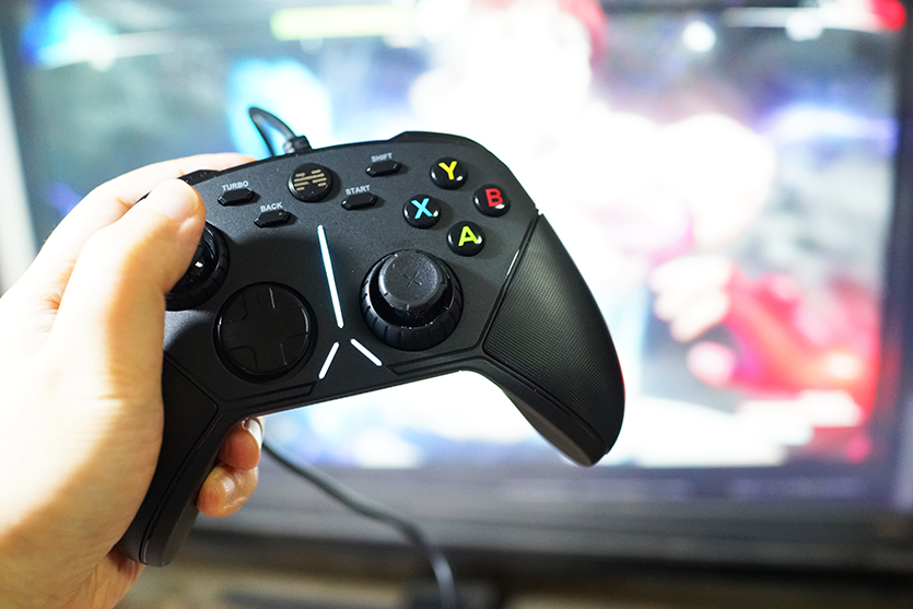 适合于游戏手柄的灵敏度,手柄北通阿修罗3