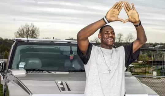 詹姆斯生涯至今发布的球鞋,詹姆斯依然联盟第一人