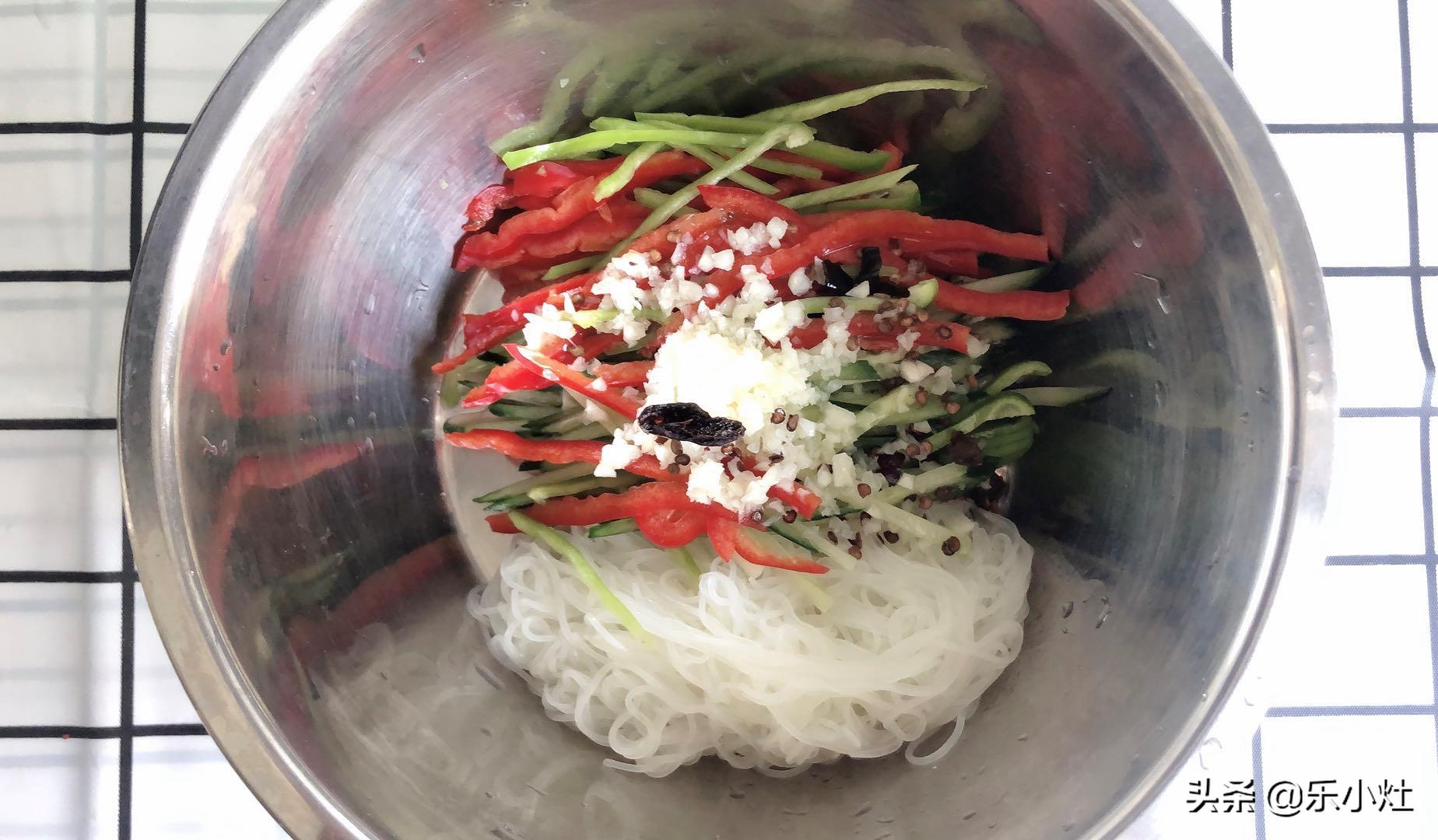 凉拌酸辣粉丝家常做法简单好吃,凉拌开胃粉丝教程