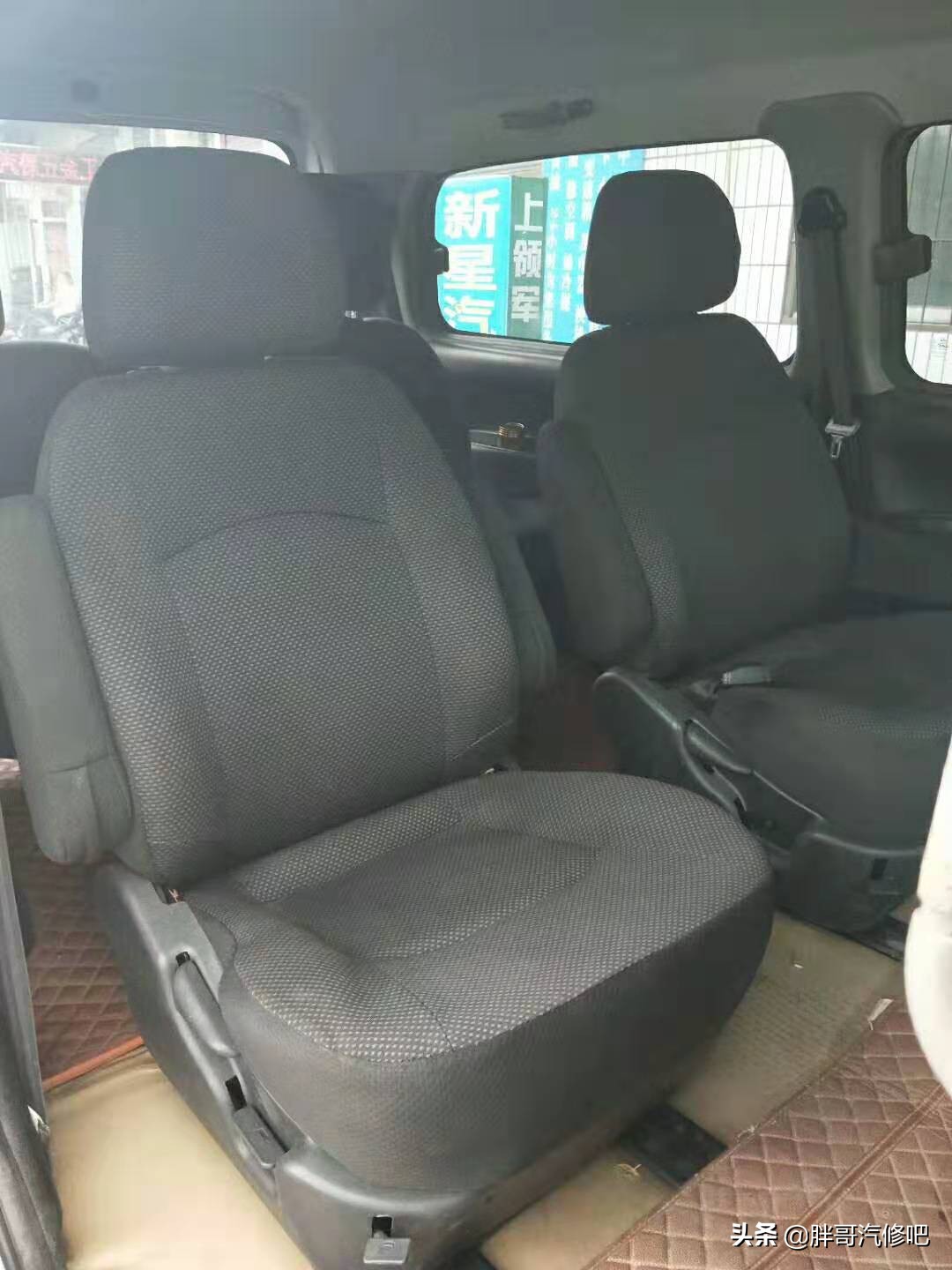 6年车龄的大型七座MPV价格冰点,比五菱大气多了就是费油