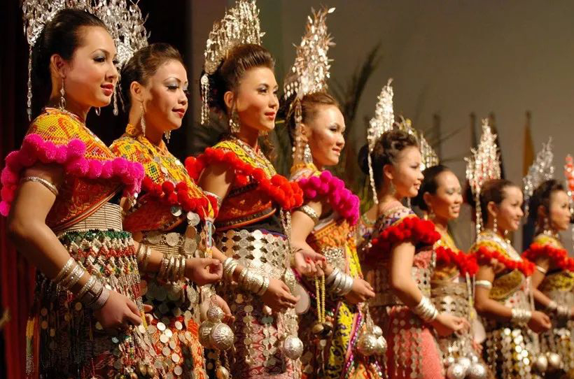 印度和印度尼西亚不是一个地方吗,印度跟印度尼西亚是同一个国家吗