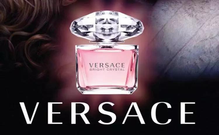 适合20岁女生的巴宝莉香水有哪些 (香奈儿邂逅香水哪个适合20岁女生)