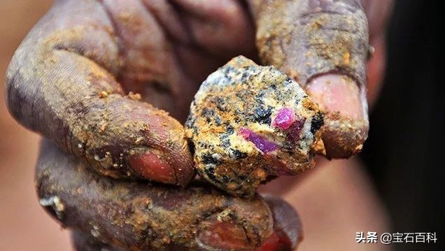 莫桑比克红宝石2000年价格,莫桑比克红宝石2013