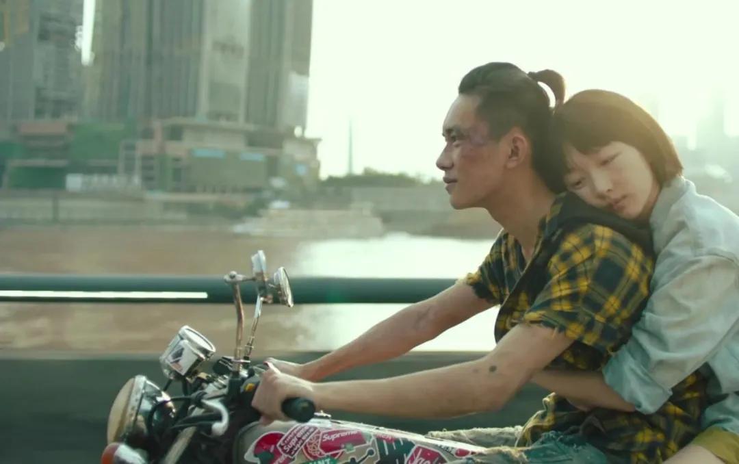 重庆魔幻与烟火并存的城市,重庆是座魔幻的城市