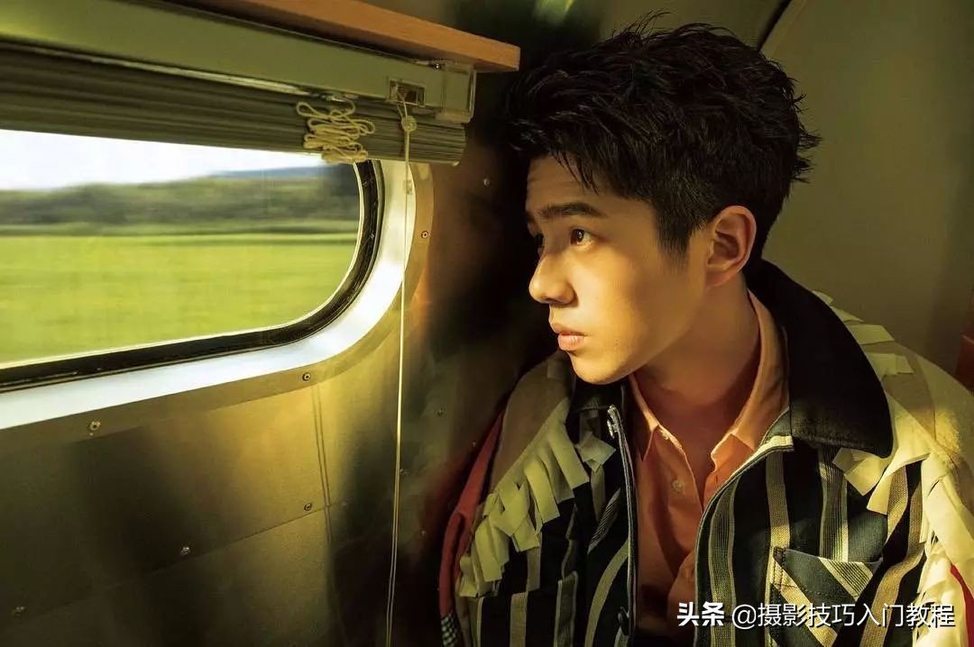 刘昊然拍照姿势教学,刘昊然自拍照环绕模板