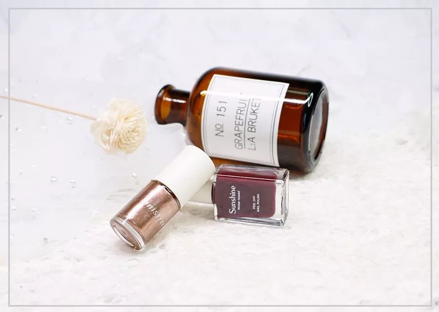 指甲油怎么搭配颜色才好看呢,新年款指甲油