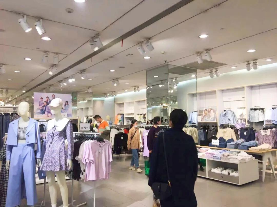 “*制抵***疆新**棉”之下，合肥HM、耐克生意怎样​？记者实拍！