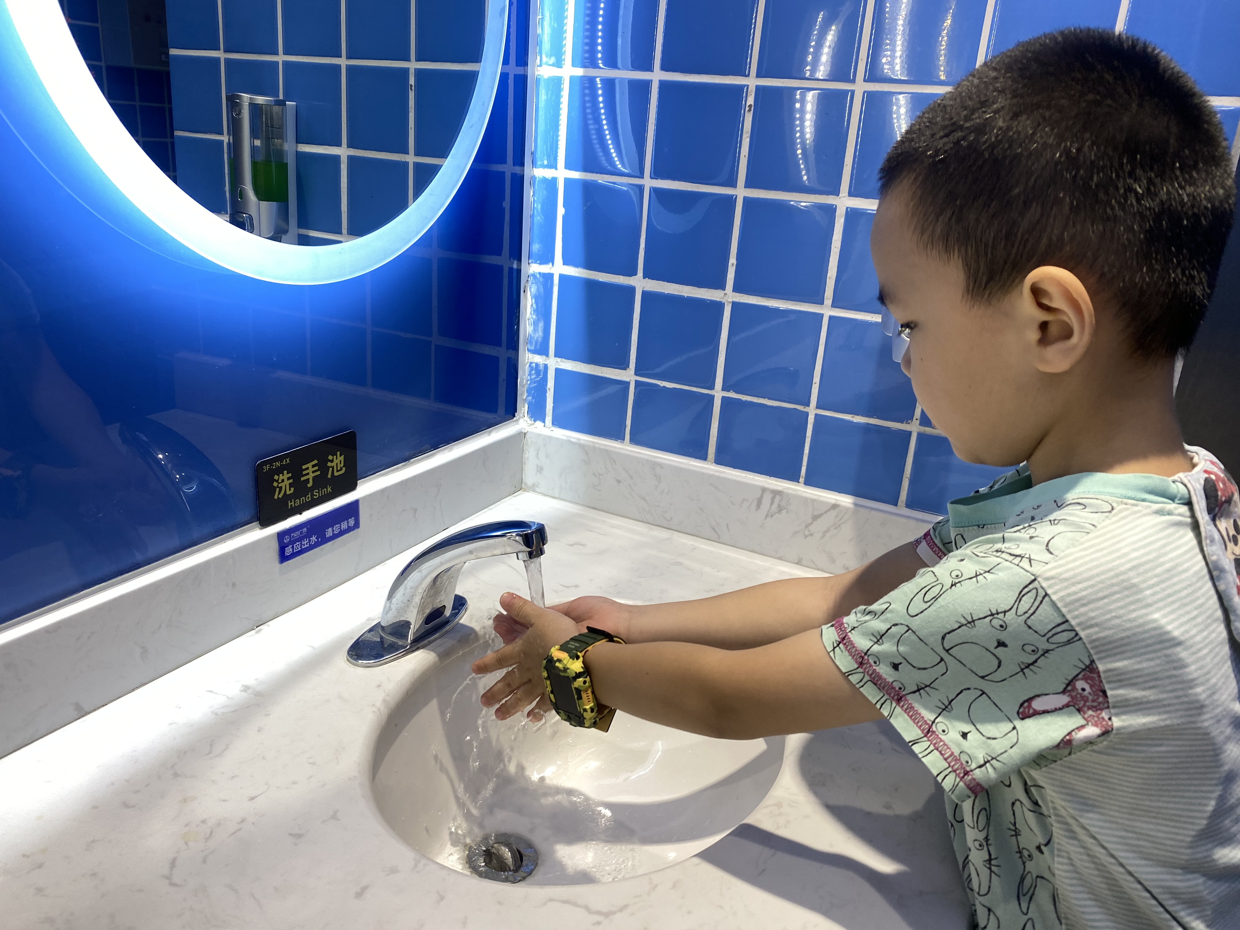 儿童电话手表小天才和360哪一款好,智能手表保护孩子