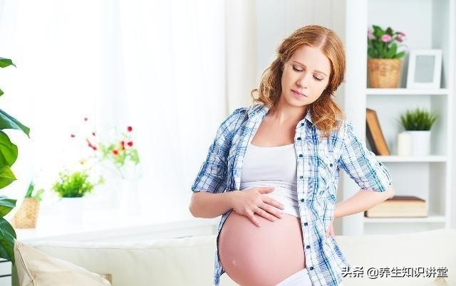孕期为何*裤内**总是“湿乎乎”的？若发现这种分泌物，最好引起重视