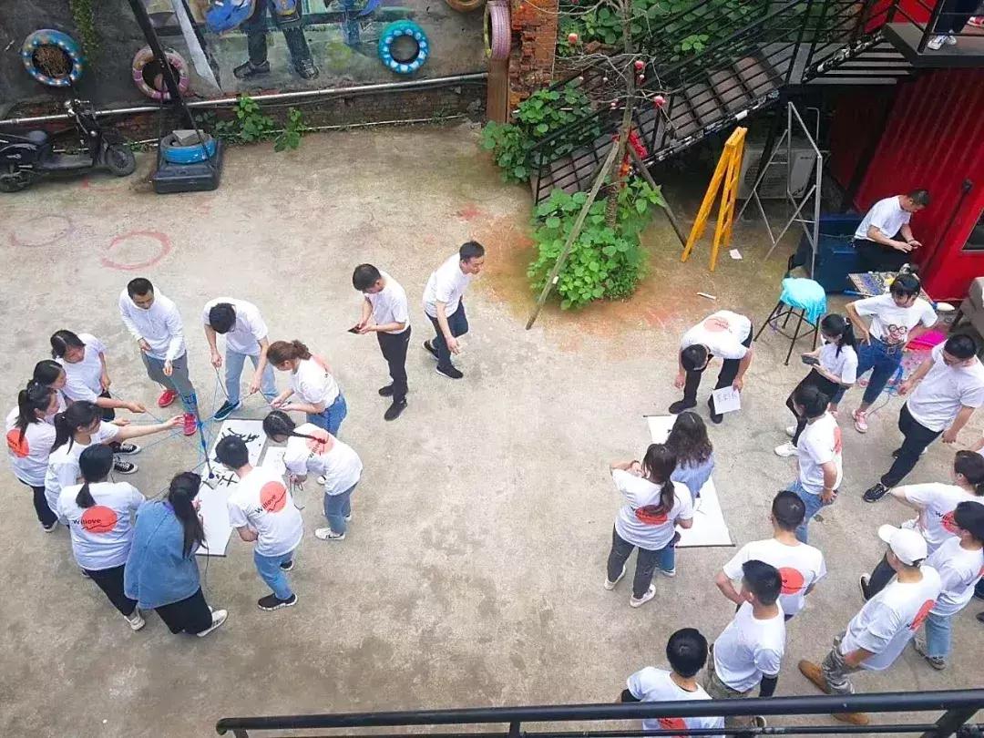 怎么和新同事熟起来,刚入职怎么和同事混熟