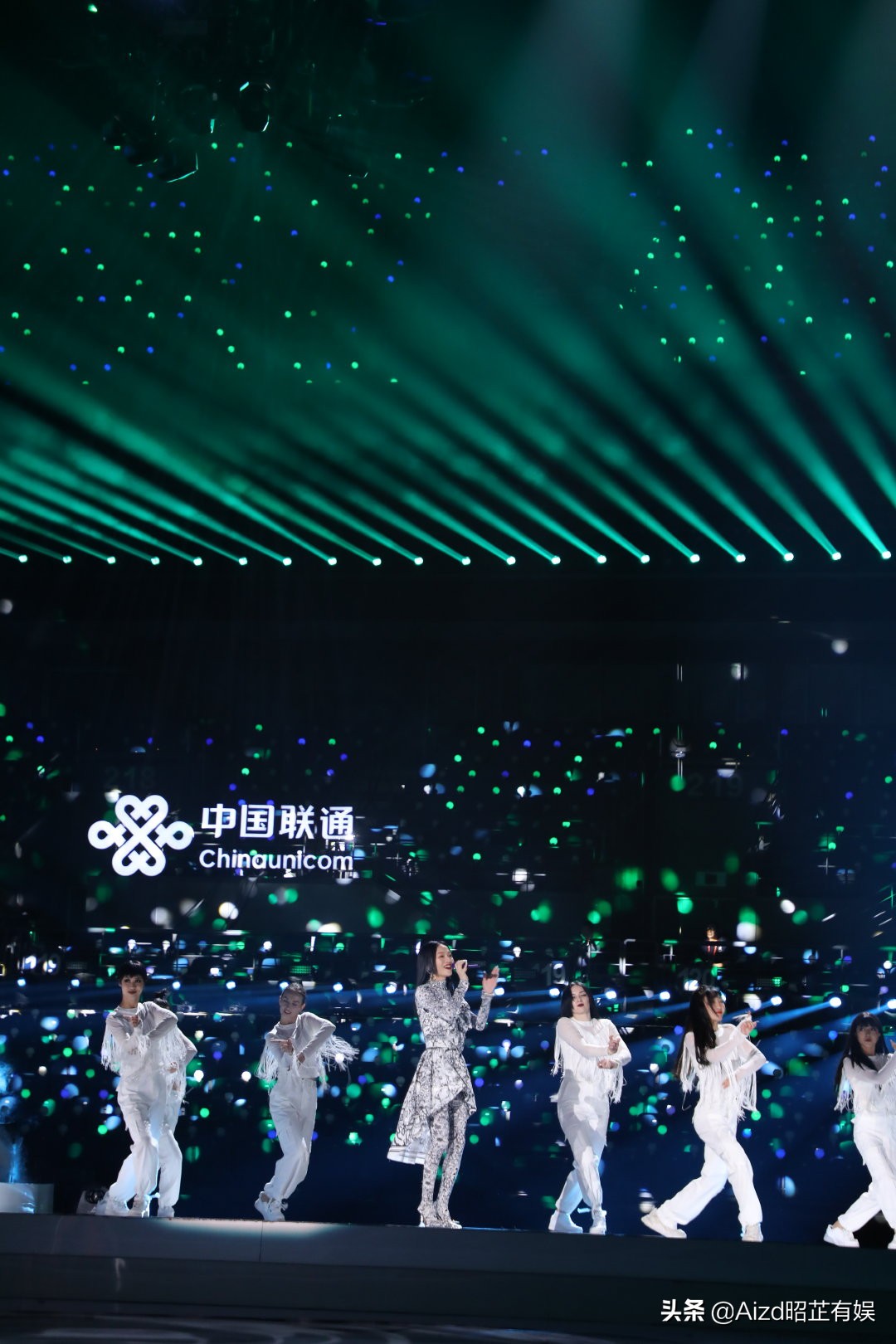 快手晚会：迪丽热巴郑爽甜美公主风、许魏洲黄子韬帅气酷炫