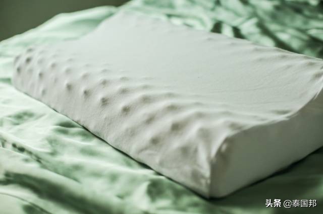 泰国正宗乳胶枕直播间,泰国乳胶枕软不软