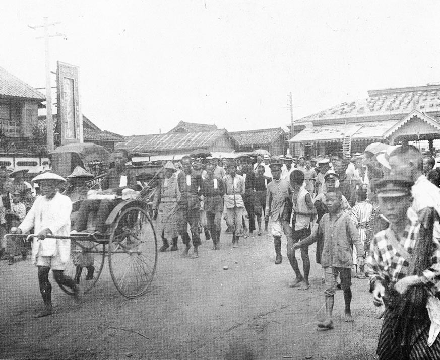 日本人给中国人洗头是怎么洗的,日本怎么给别人洗头