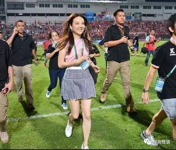 女足世界杯决赛美女如云,女足世界杯大妈