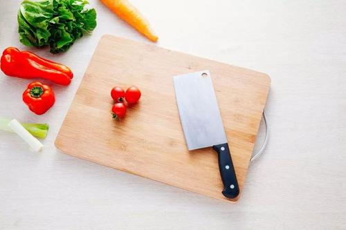 新买的砧板裂开怎么办,新砧板开裂是什么原因