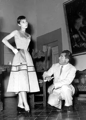 100块的高跟鞋原价1000,100元的高跟鞋跟500元的区别