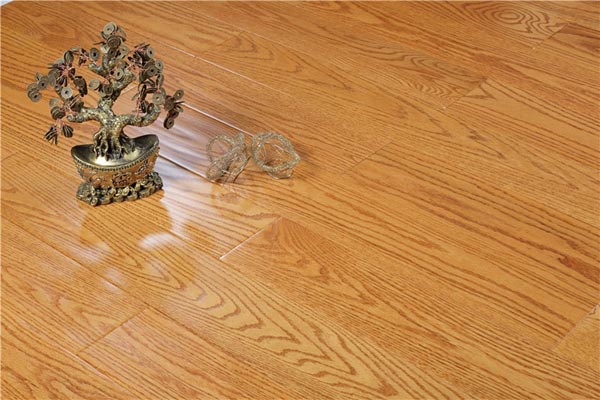 美国红橡地板怎样区分真假,美国红橡地板经常擦会起包浆吗