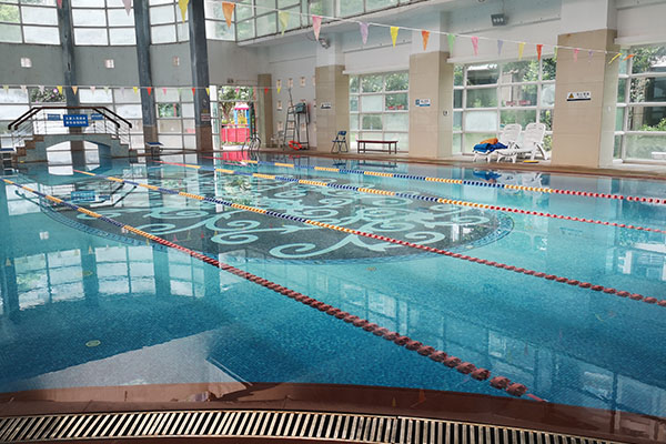 泳池加的余氯怎么计算,游泳池化合性余氯超标怎么处理