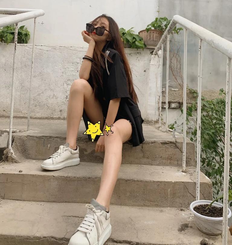 2017年广东拉拉队队长,广东东莞2014拉拉队图片