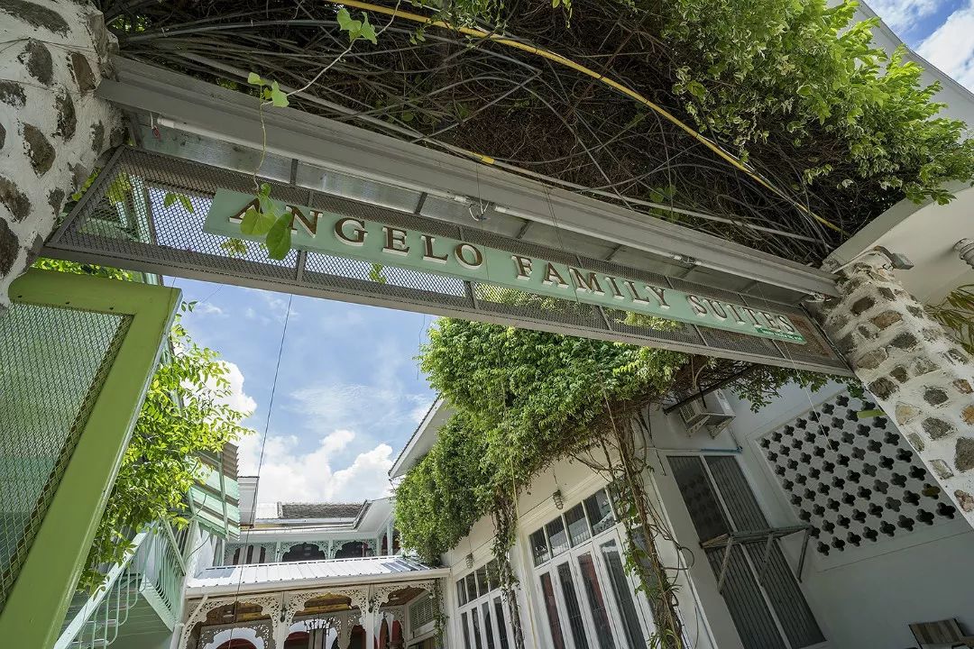 曼谷|瓷砖大佬做出的民宿，真是亮瞎眼