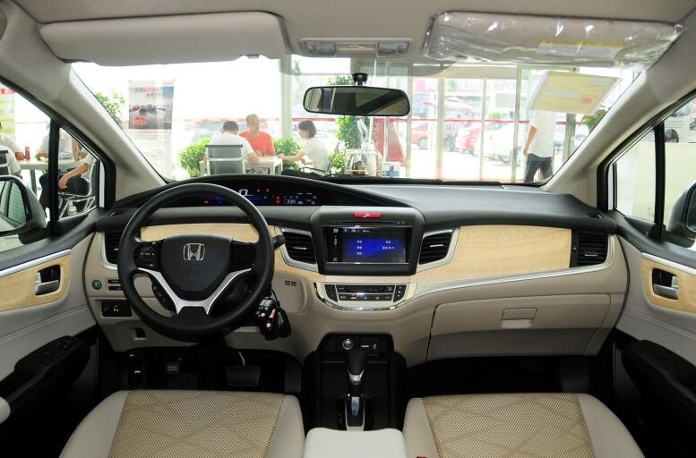 本田杰德5座13款驾驶感受,本田杰德17款舒适版4万公里多少钱