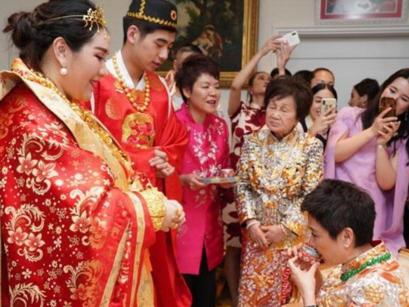 叛逆千金何超盈：未婚先孕，闪婚小8岁哈尔滨学霸，如今怎样了？