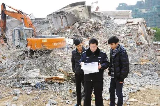 地征收了户口还在吗,征迁和征地拆迁的区别