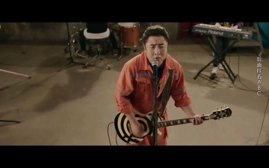 “乐队的夏天”来了，《缝纫机乐队》到底是真情怀还是假浮夸？