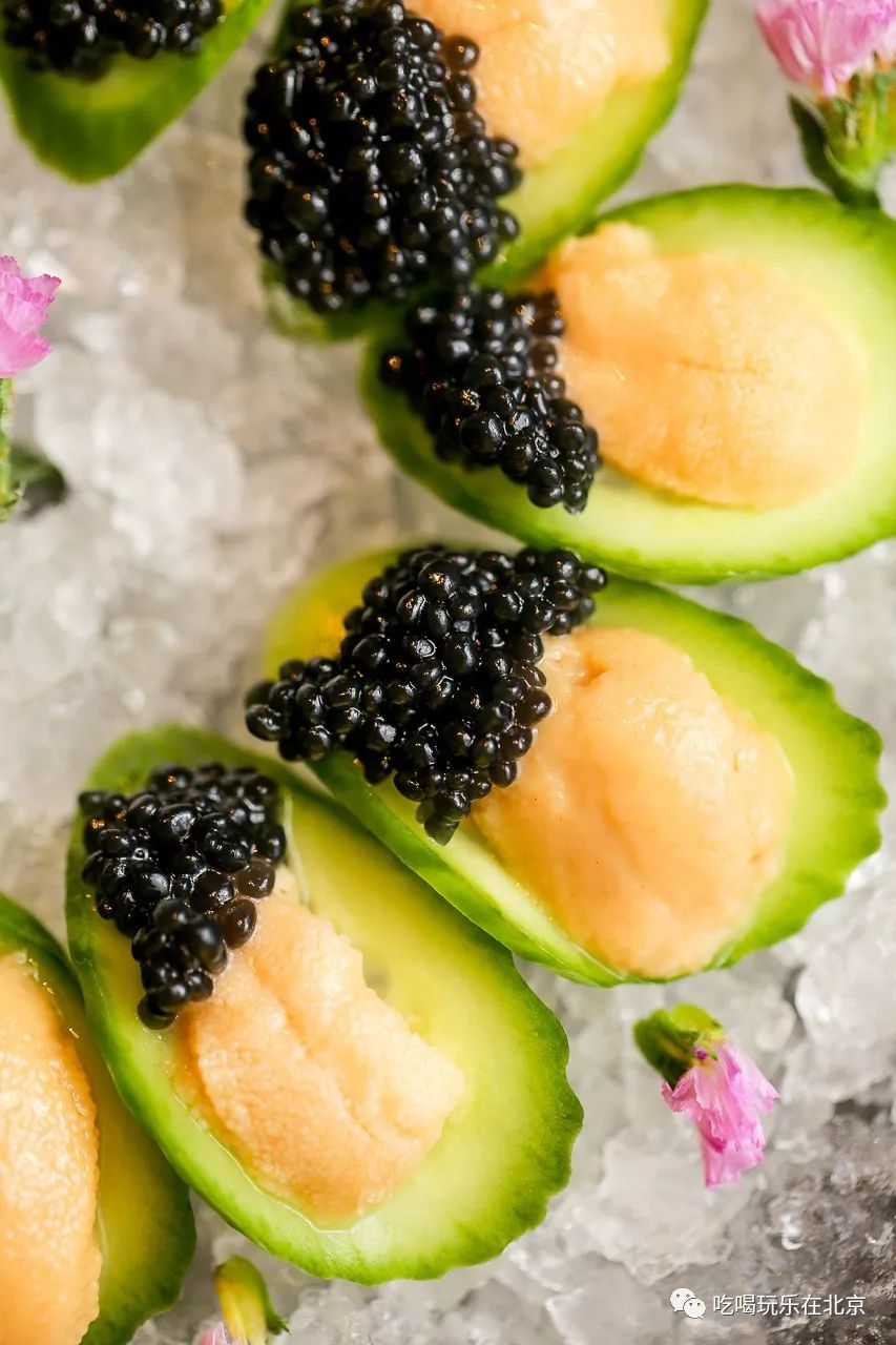 吃海鲜龙虾帝王蟹自助,海胆海鳌虾自助