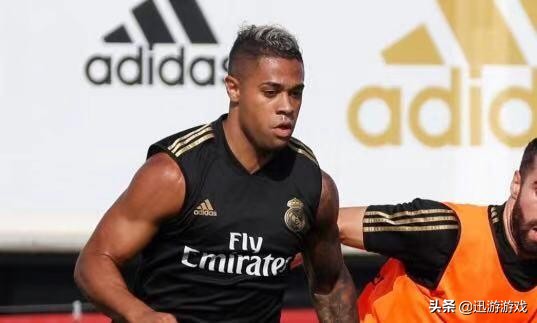 实况足球新手中锋普卡推荐,手游实况足球马里亚诺迪亚斯