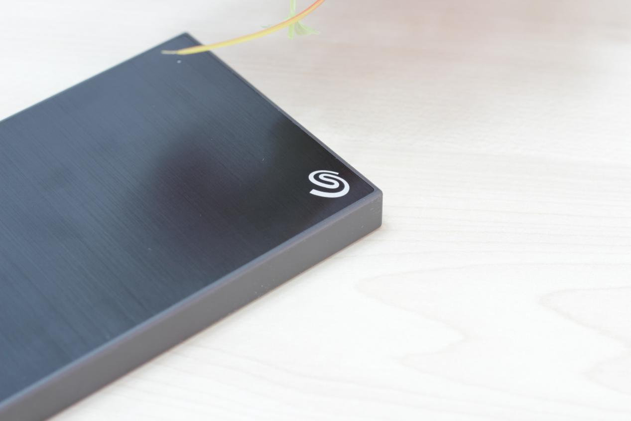 希捷新睿品移动硬盘,希捷移动硬盘铭系列和睿品系列