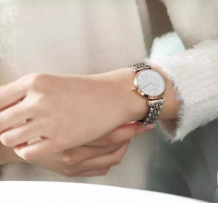 想让妈妈去跳广场舞,给爱跳广场舞的妈妈送什么礼物