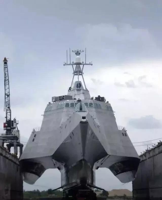 珠峰顶部岩石,珠峰顶部什么样子