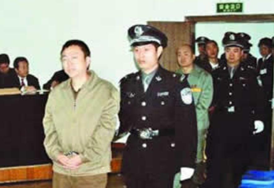 撤村建镇、农民翻身、教授当顾问:大邱庄的神话20年