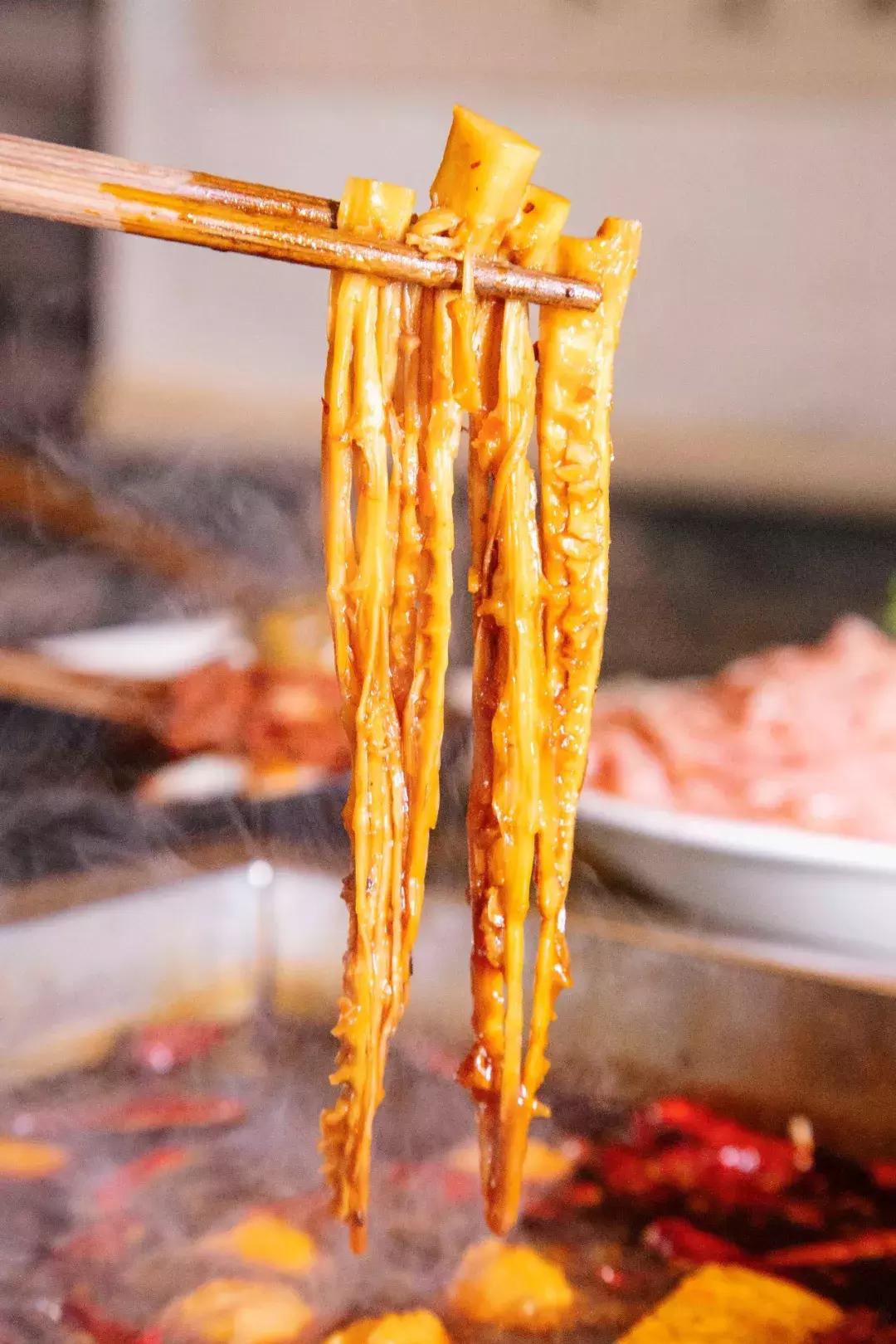 成都这家每天爆满的火锅店,成都最好吃的火锅店推荐