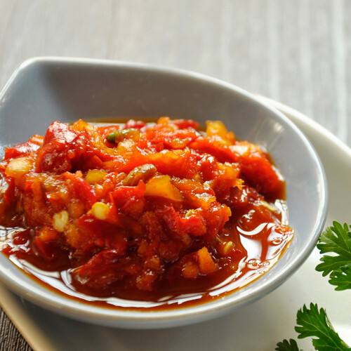 广西自制辣椒酱蒜蓉,自制辣椒酱蒜蓉可以放糖吗