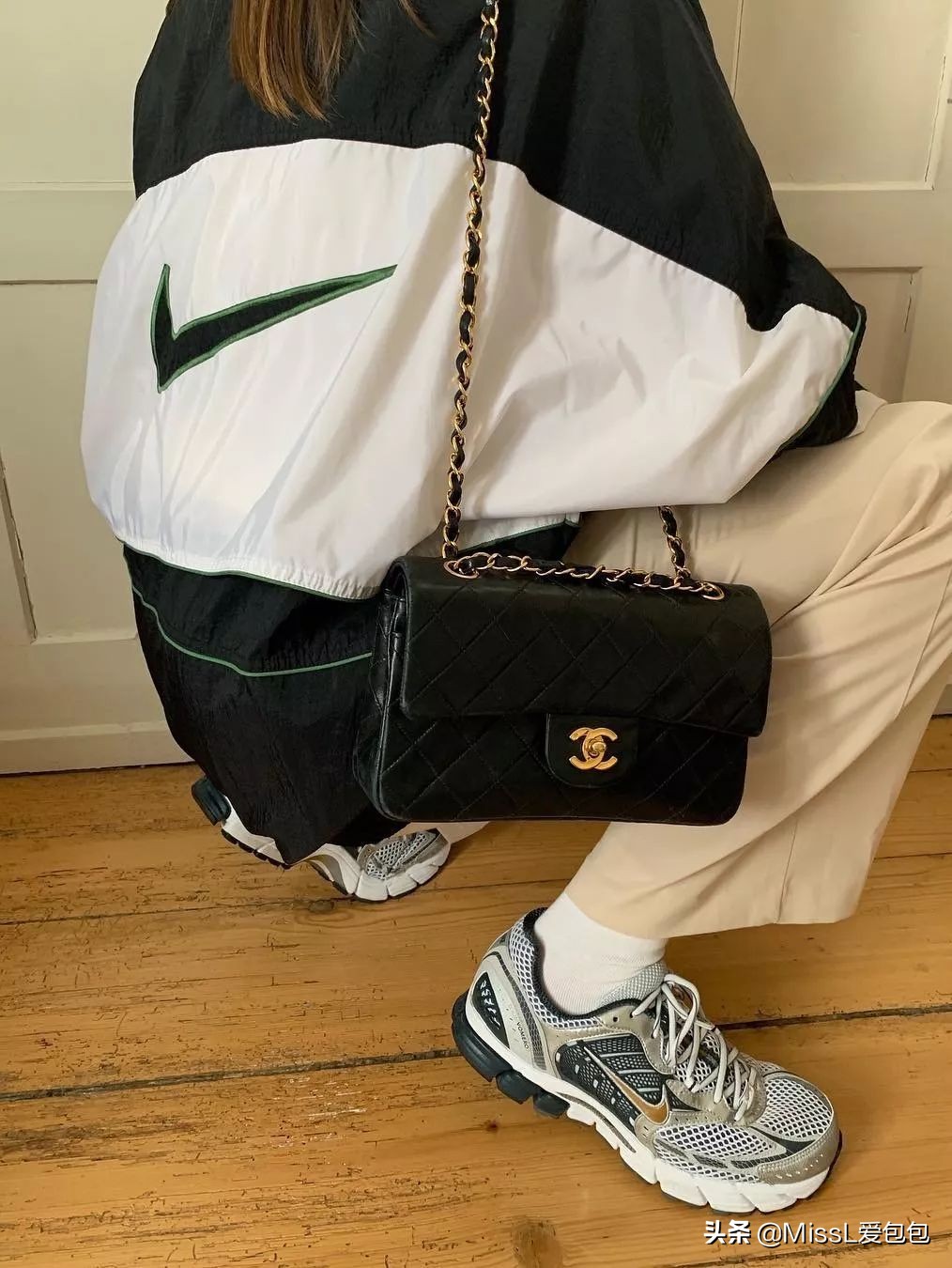 有哪些手袋既经典又时髦呢,时髦氛围感的必备单品迷你手袋