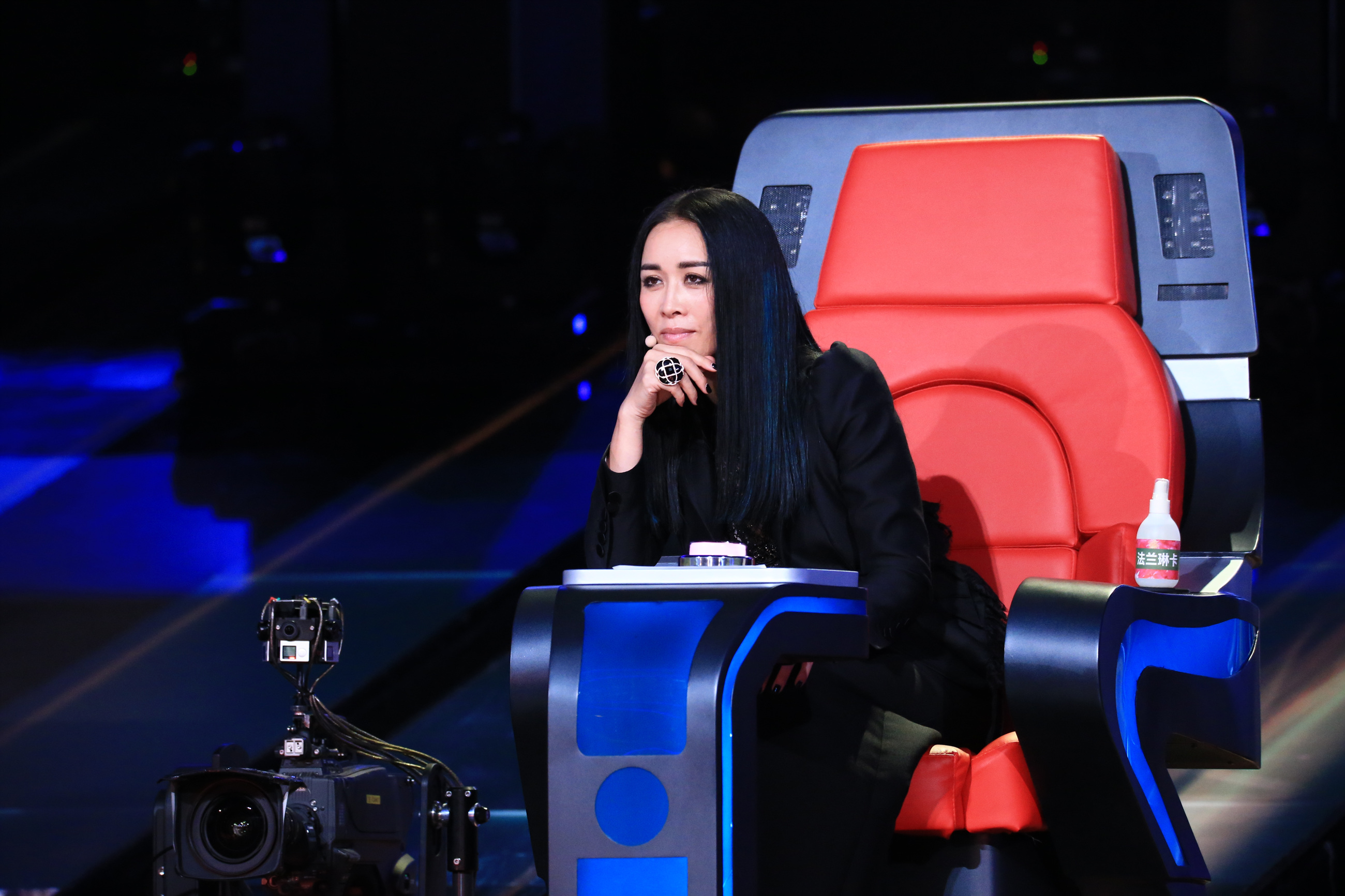 那英和高峰现状,那英和高峰有小孩吗