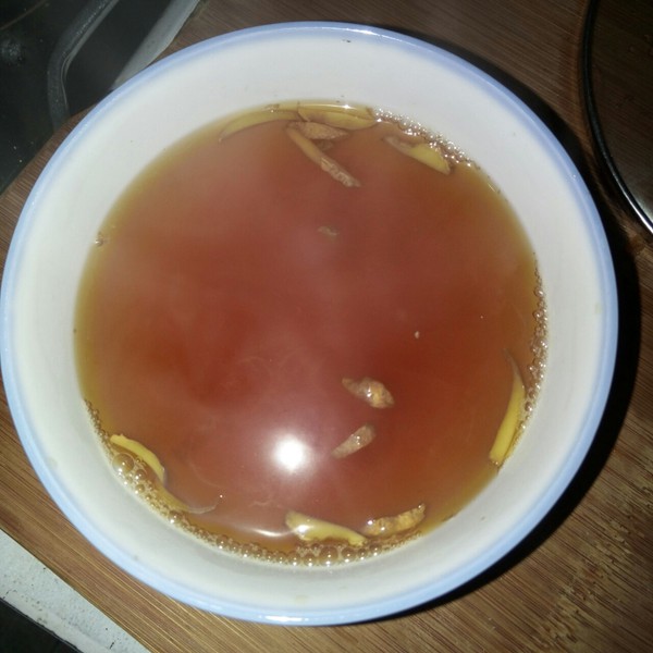 生姜煮水洗头真的有生发作用吗,高缇维生姜水洗头可以生发吗