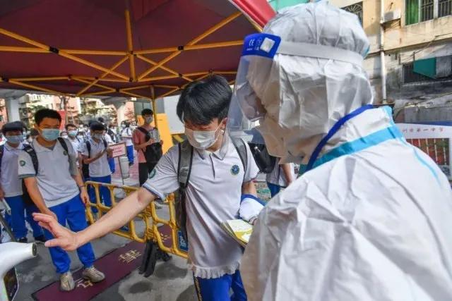 戒早茶、送靓汤……广东的高考为啥这么特别?