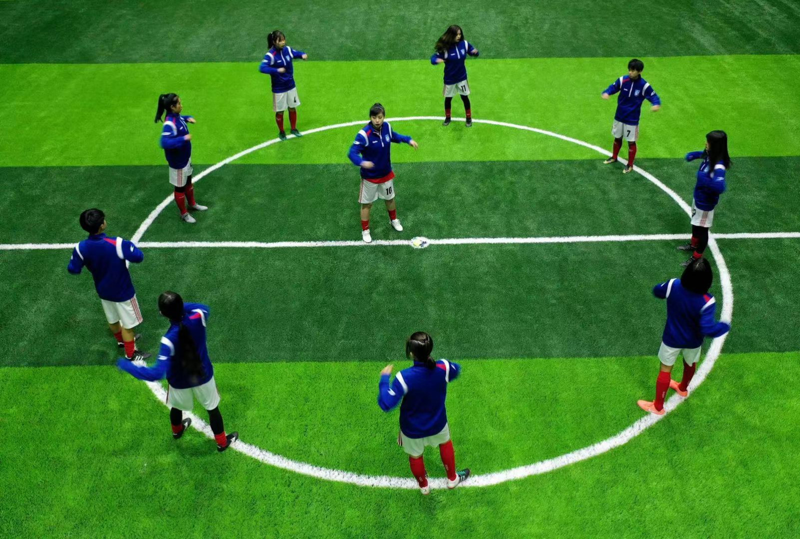 全世界的恒温足球场,冬天室内足球场