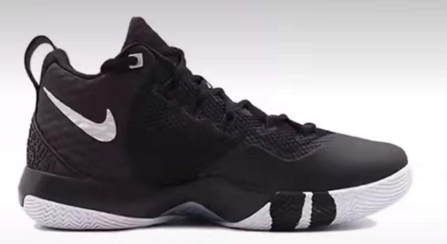 打什么篮球适合水泥地,打篮球怕敌人怎么办