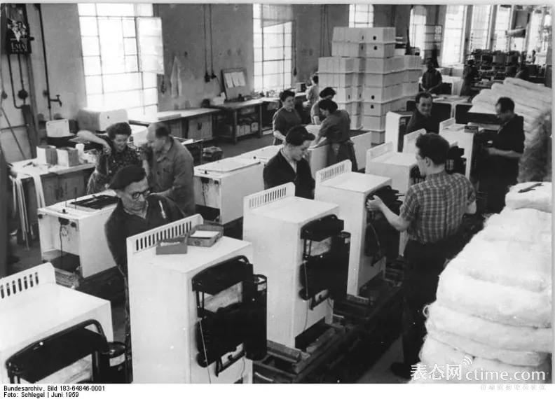 做钟表最厉害的公司,做生意的钟表挂哪里好