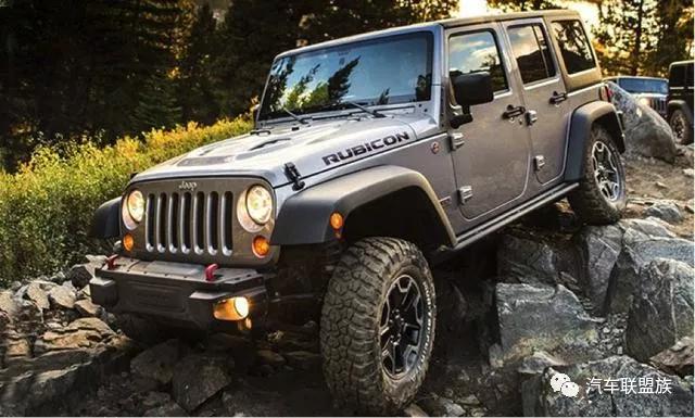 全球最霸气的十大越野车型,官员明星不敢买,油耗58升,可防枪击
